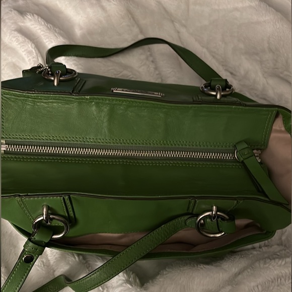 COACH Gallery Zipper Tote in Green with Silver Hardware - Picture 11 of 15